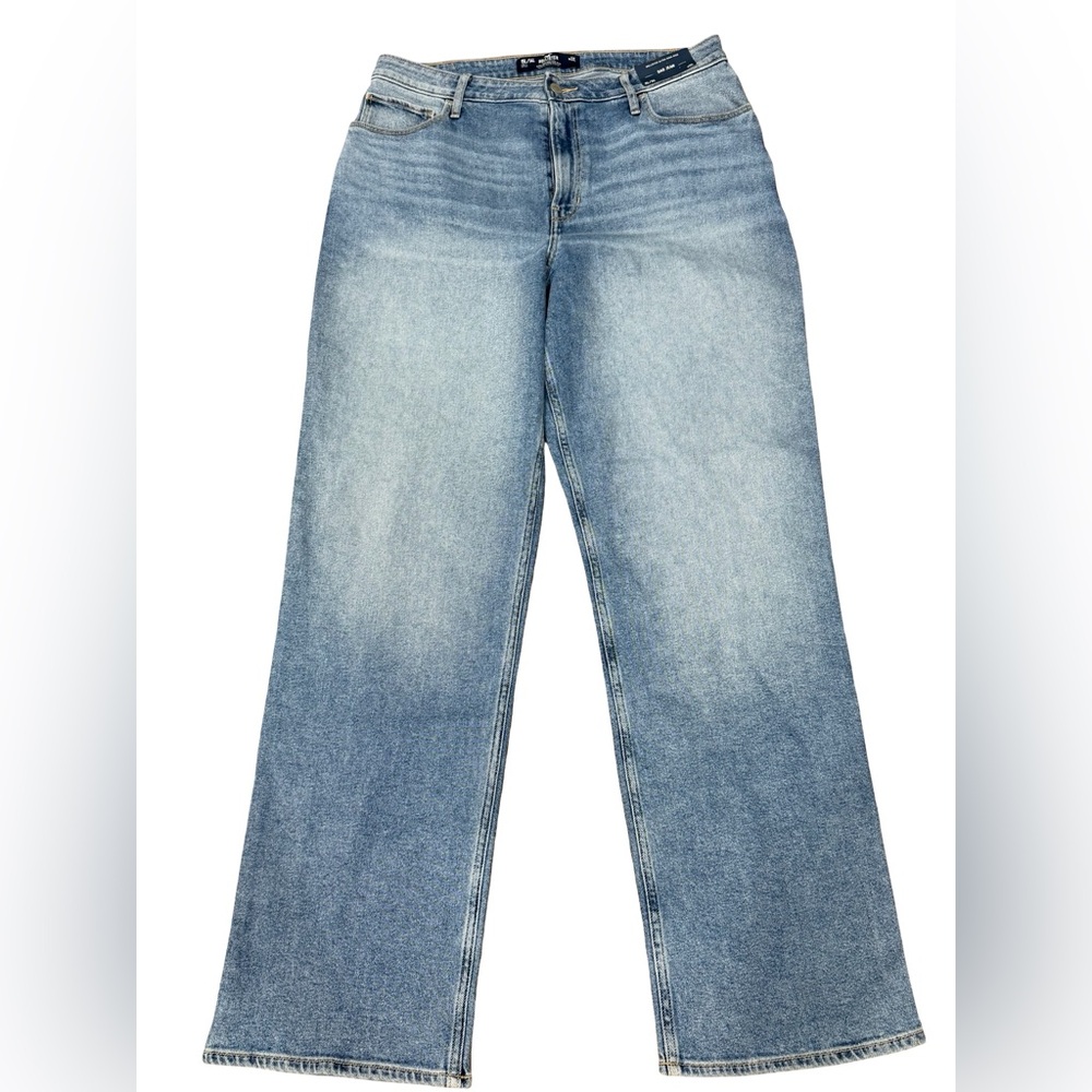NWT Hollister Women’s‎ Ultra High-Rise Dad Jeans – Size 32 Long